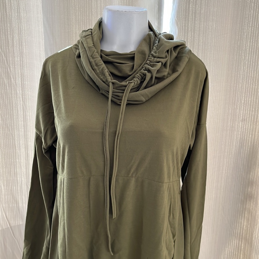 NEW Camouflage Green hi low hoodie
